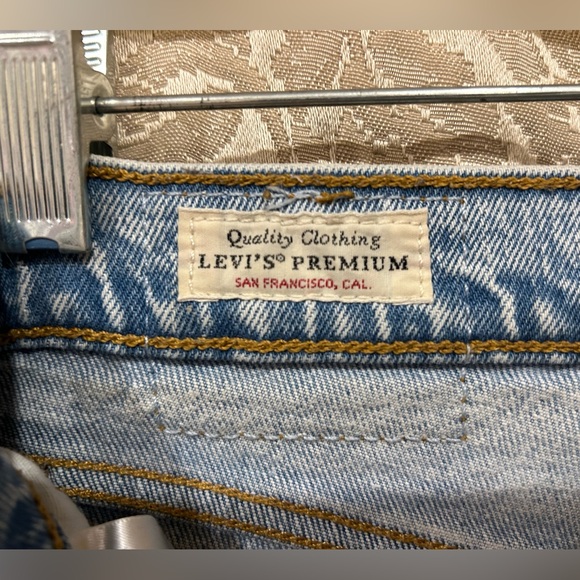 LEVI'S Women's 501 Jeans Size W26 / L26 - Light Blue, Button Fly, Quality - Picture 13 of 16